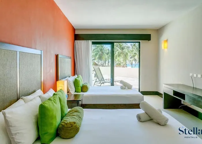 Beachfront Complex Private Patio & Shared Pool * Playa del Carmen