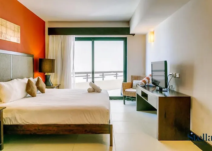 Beachfront Complex Private Patio & Shared Pool Appartement Playa del Carmen