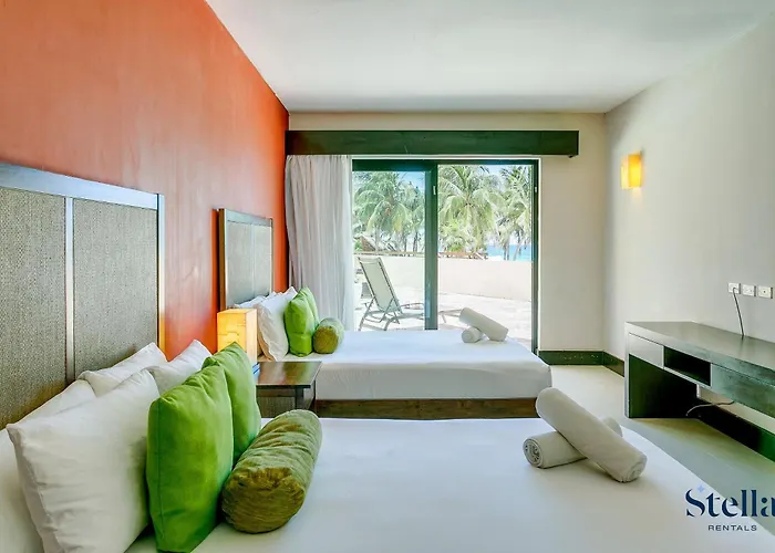 Beachfront Complex Private Patio & Shared Pool Apartamento